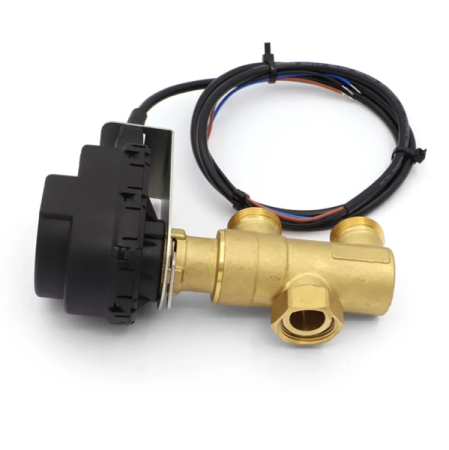 Комплект подключения бойлера к электрическому котлу Skat: трехходовой клапан, температурный датчик